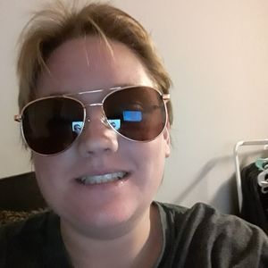 Meet your Posher, Savannah